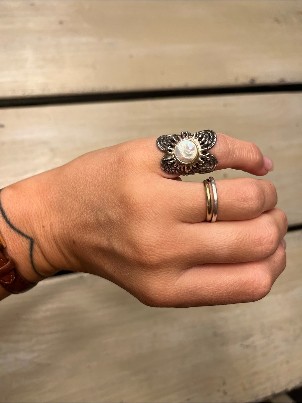 .925 silver mother of pearl ring